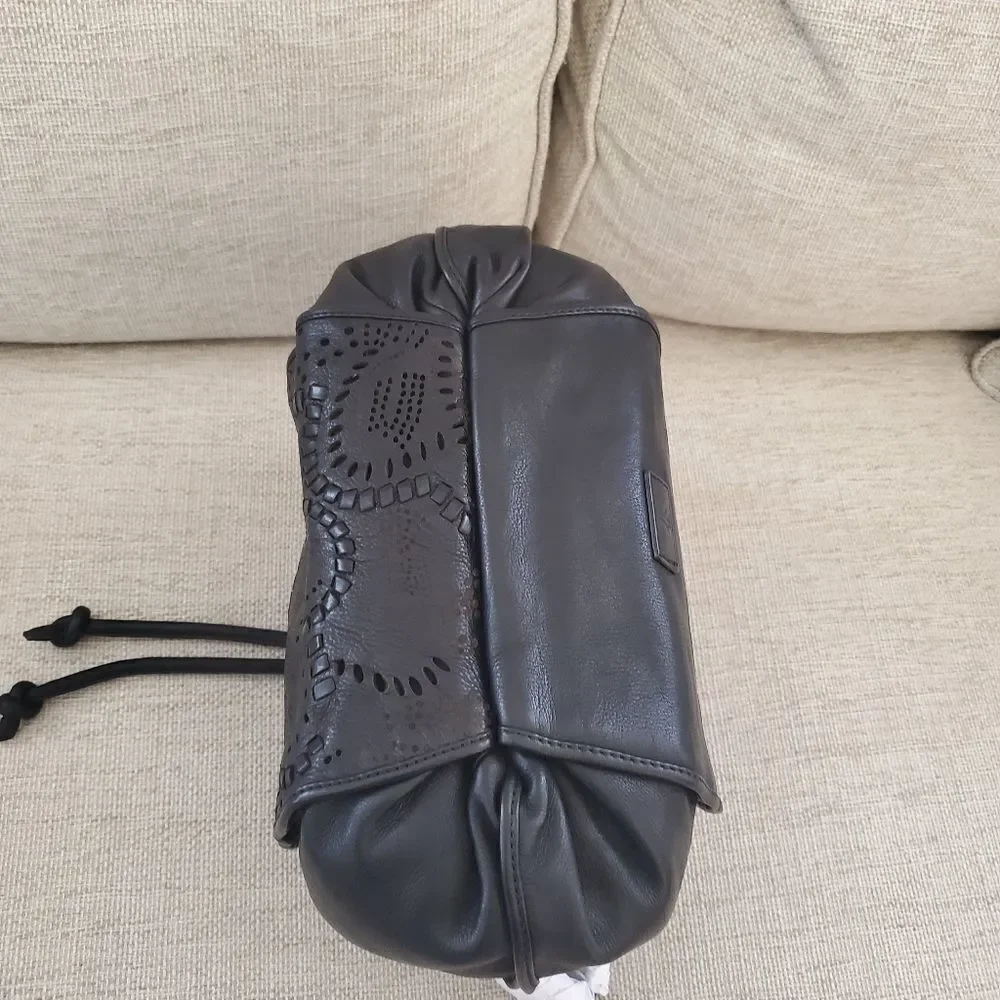 Frye Vivian Leather Bucket Bag in Black - NEW